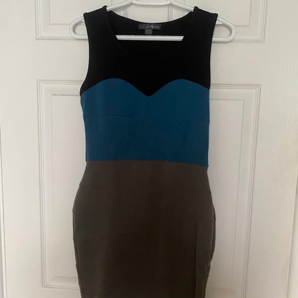 Twenty One Dress, Size US M, just above knee length
